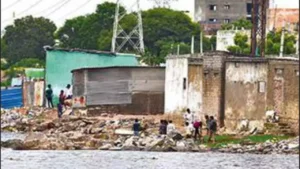 Wealth Disparity Visible in Musi River Evictions