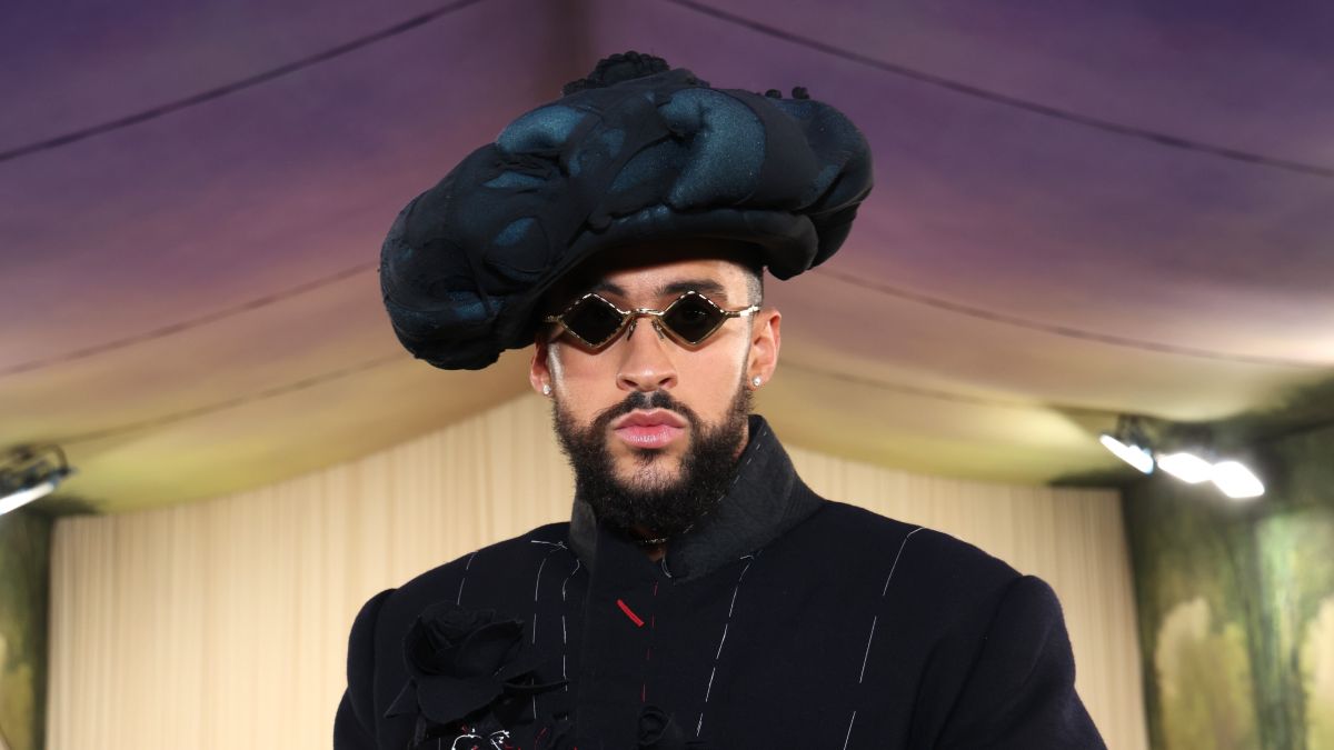 AS MAGA demands Bad Bunny be fired from Super Bowl for drag, Gavin Newsom reminds us that JD Vance goes girlmode too post thumbnail image