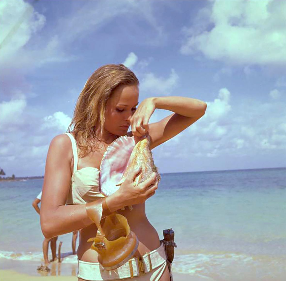 20 Bond Girls Behind the Scenes Photos post thumbnail image