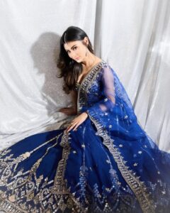 Mouni Roy