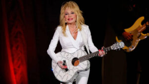 Dolly Parton’s Sister Calls for Prayers: What We Know About Country Star’s Health