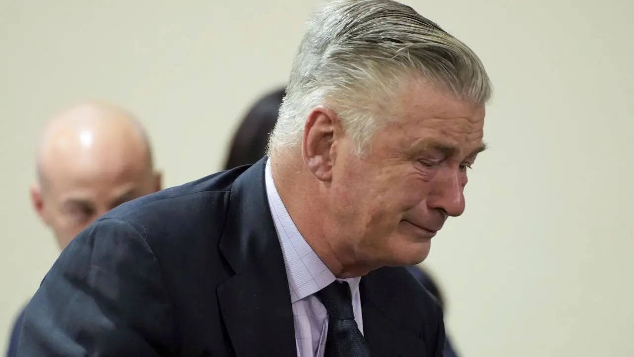 Alec Baldwin Car Crash: Actor And Brother Stephen Crash Range Rover In The Hamptons post thumbnail image