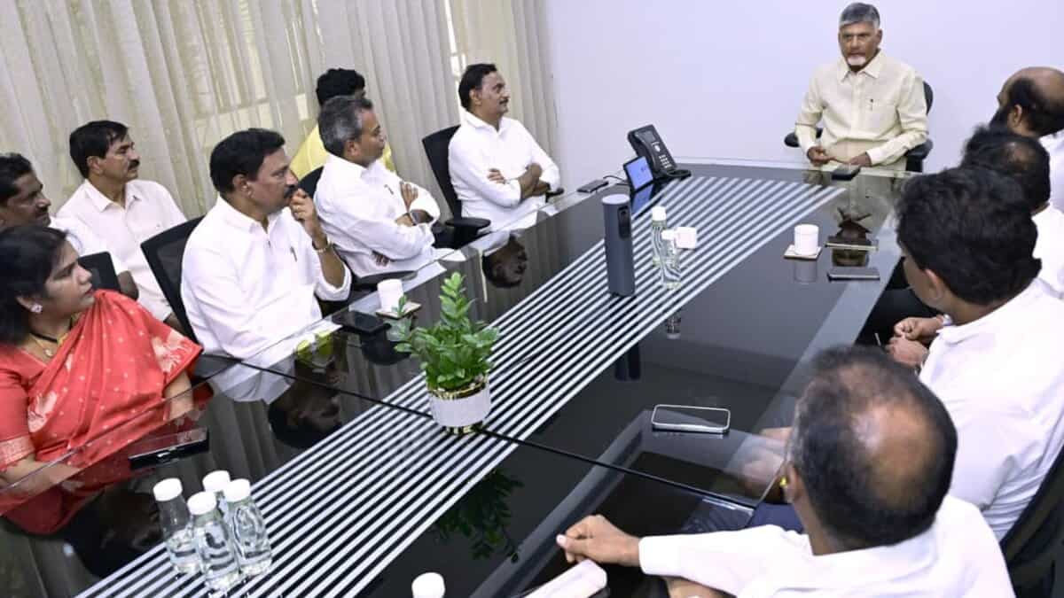 Andhra Pradesh inks pact with Google for USD 15 bn AI hub in Vizag post thumbnail image