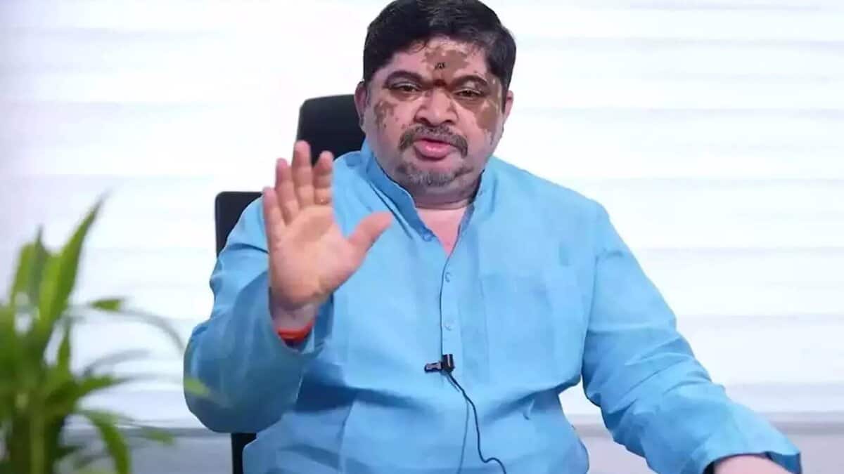 Private bus operators flouting rules will face strict action: Telangana minister post thumbnail image
