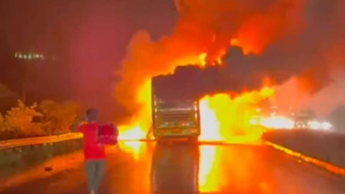 Hyderabad-Bengaluru bus fire: Biker died before the bus accident post thumbnail image