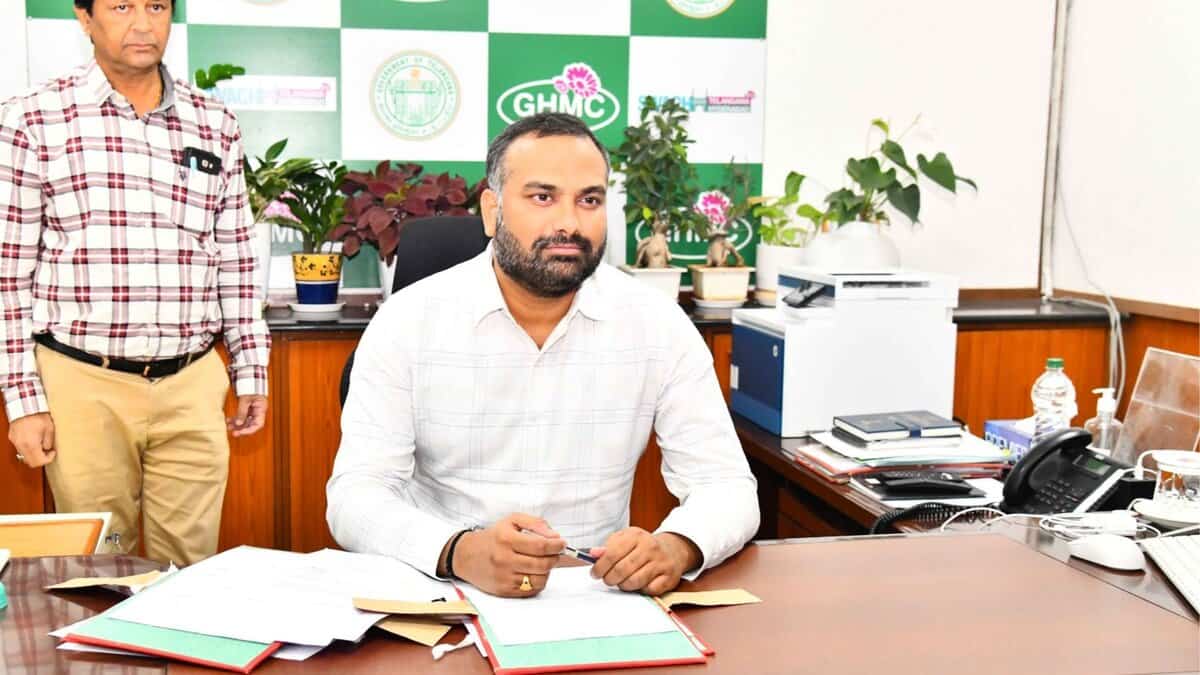 Jubilee Hills by-election: Political paraphernalia removed as part of MCC post thumbnail image