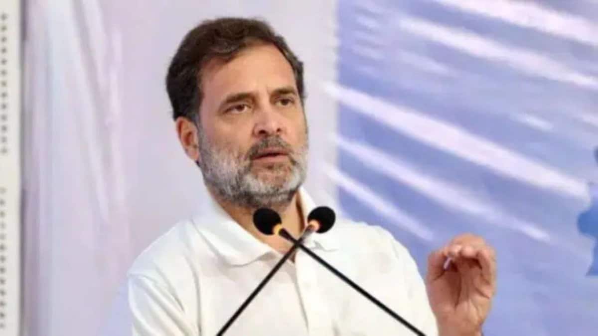 UP: Rahul Gandhi to meet family of Dalit lynching victim in Fatehpur post thumbnail image