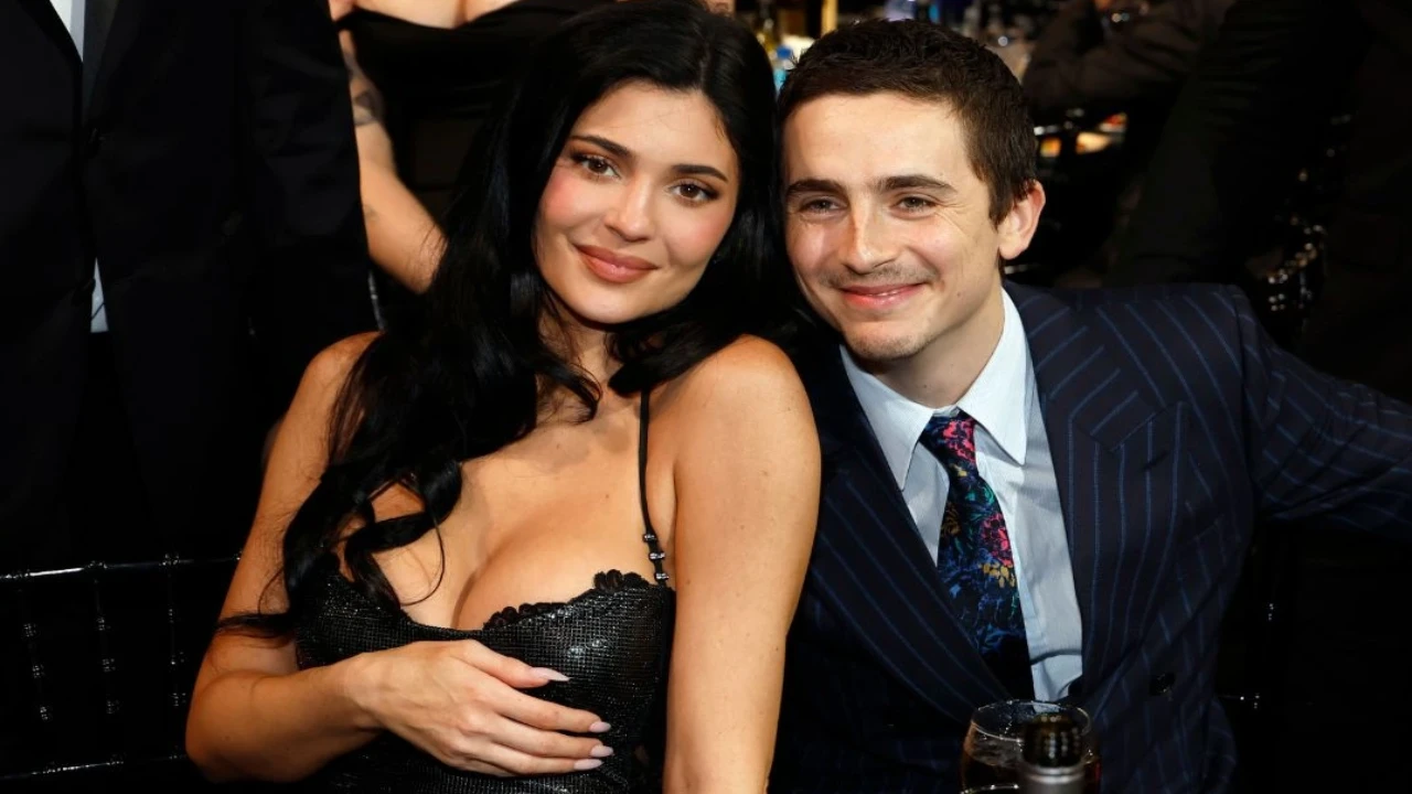 Timothée Chalamet Declares Love to Kylie Jenner at Critics’ Choice Awards, Says ‘Couldn’t Do’ Marty Supreme Without Her post thumbnail image
