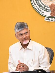 ఎన్నారైలు స‌మాజాభివృద్దిలో కీల‌క పాత్ర పోషించాలి