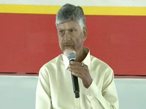 శ్రీ‌వారి ప్ర‌సాదం అప‌చారం వాస్త‌వం : సీఎం
