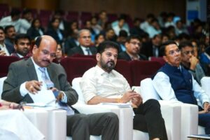 స‌వాళ్ల‌ను ఎదుర్కొనేందుకు ఖాకీలు స‌న్న‌ద్దం కావాలి