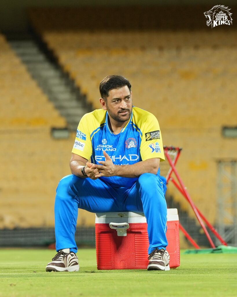 కండ‌రాల గాయం ప‌లు మ్యాచ్ ల‌కు ధోనీ దూరం post thumbnail image