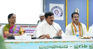 నెలాఖ‌రు లోగా లక్ష ఇందిర‌మ్మ ఇళ్ల గృహ ప్రవేశాలు