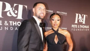 Megan Thee Stallion Breaks Down on Stage After Accusing Boyfriend Klay Thompson of Cheating: ‘Need a Real Break’
