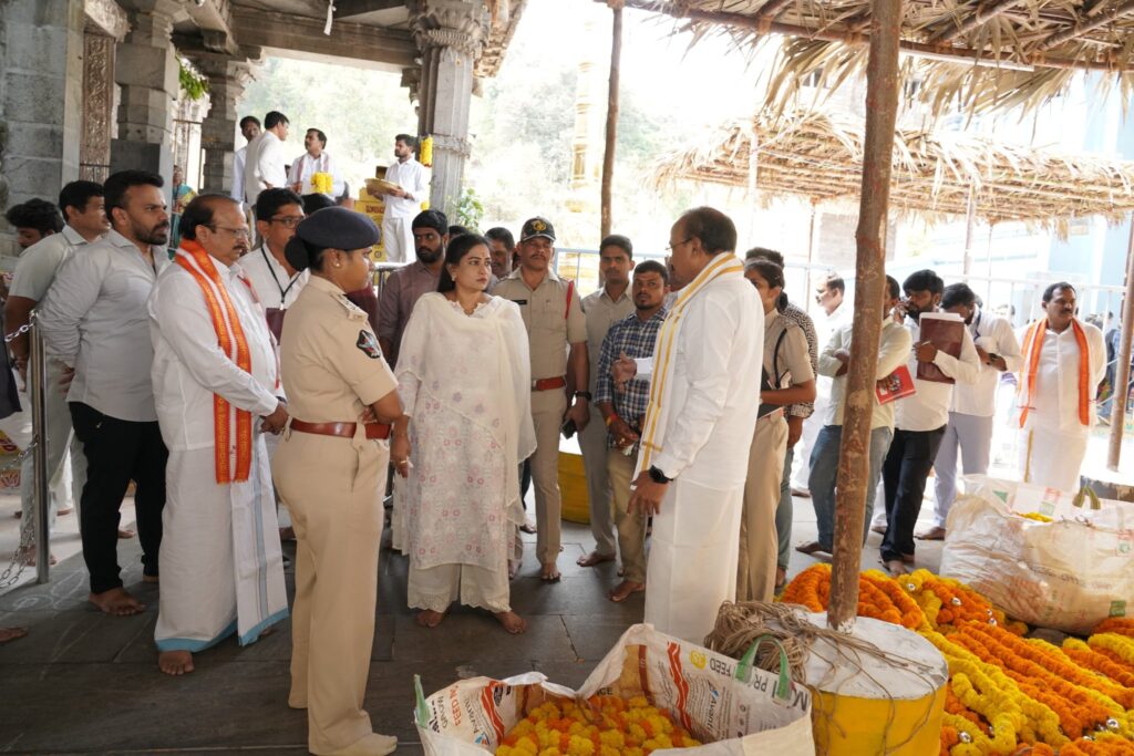 సింహాచలం చందనోత్స‌వానికి భారీ ఏర్పాట్లు
