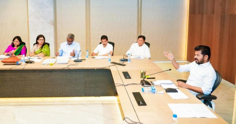 విద్యార్థుల సామాగ్రి స‌కాలంలో అందించాలి : సీఎం